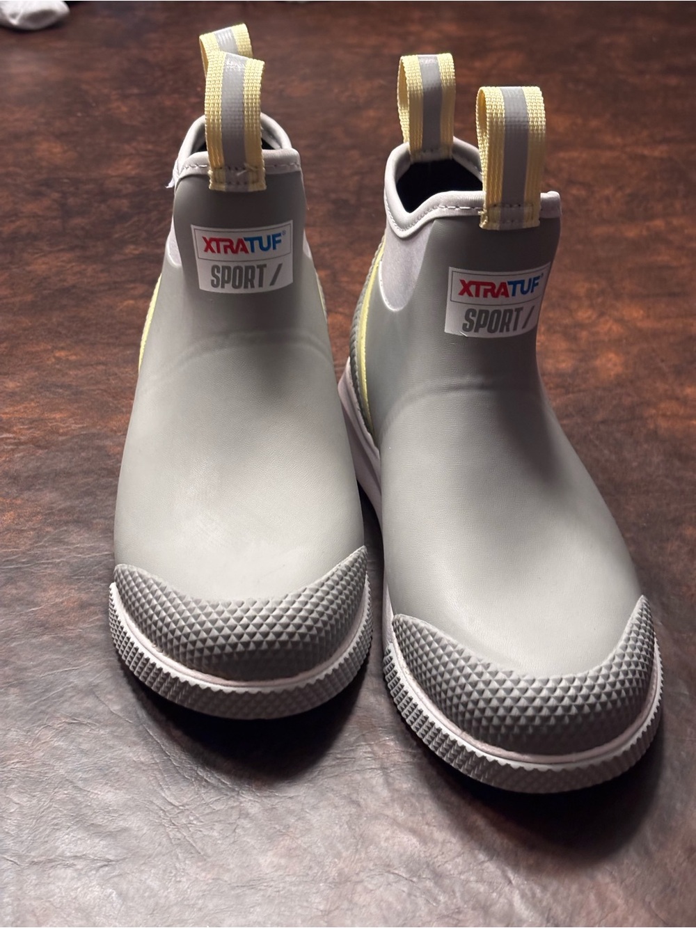 Xtratuf Boots Sport women’s size 9 brand new